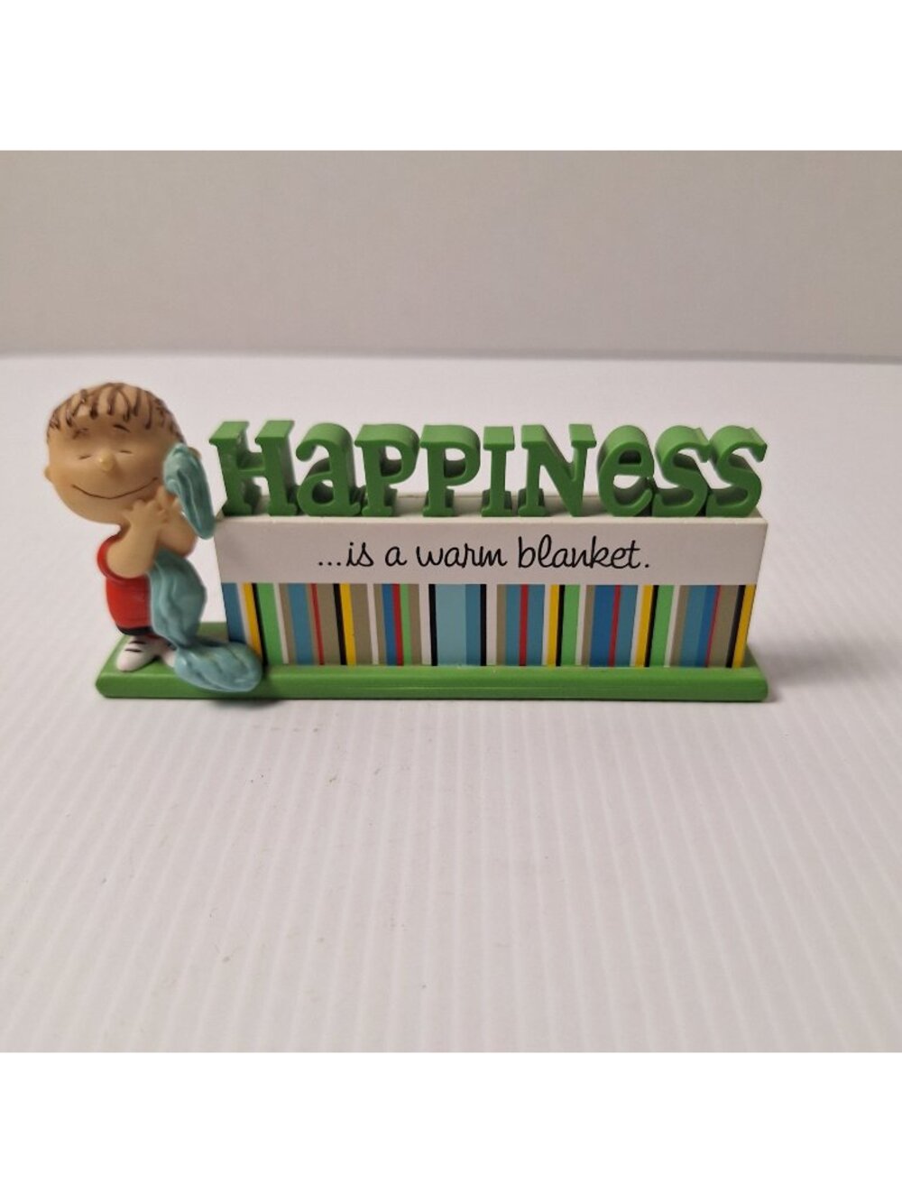 HALLMARK PEANUTS UNITED FEATURE SYNDICATE LINUS "HAPPINESS IS A WARM BLANKET"